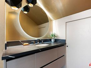 303 Venice Way, Venice CA 90291