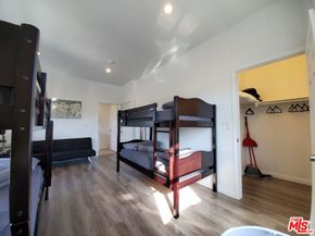 1978 Bonsallo Avenue, Los Angeles CA 90007