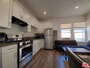 1978 Bonsallo Avenue, Los Angeles CA 90007