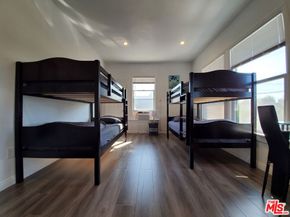 1978 Bonsallo Avenue, Los Angeles CA 90007