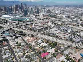 1978 Bonsallo Avenue, Los Angeles CA 90007