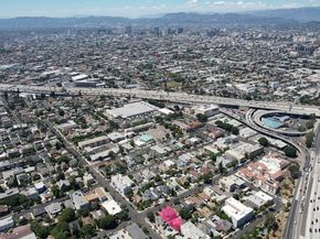 1978 Bonsallo Avenue, Los Angeles CA 90007