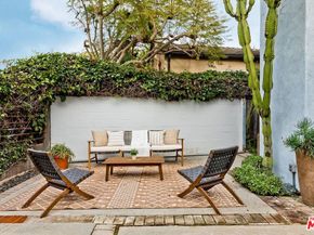 215 Entrada Drive, Santa Monica CA 90402