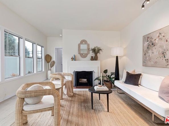 215 Entrada Drive, Santa Monica CA 90402