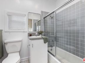 215 Entrada Drive, Santa Monica CA 90402