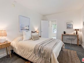 215 Entrada Drive, Santa Monica CA 90402