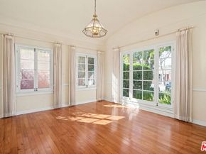 930 S Ridgeley Drive, Los Angeles CA 90036