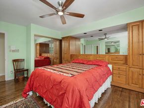 930 S Ridgeley Drive, Los Angeles CA 90036