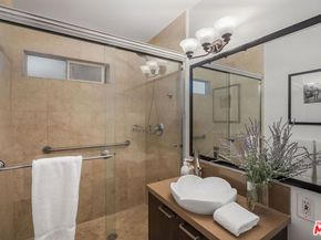 1226 Chelsea Avenue, Santa Monica CA 90404