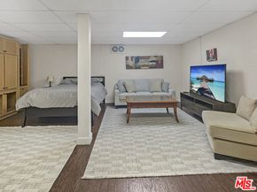 1226 Chelsea Avenue, Santa Monica CA 90404