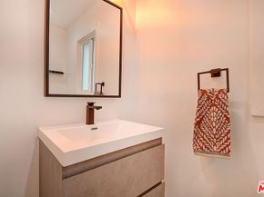 885 Kincaid Avenue, Inglewood CA 90302