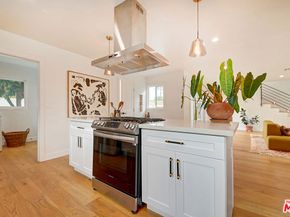 885 Kincaid Avenue, Inglewood CA 90302