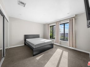 1145 Larrabee Street 19, West Hollywood CA 90069