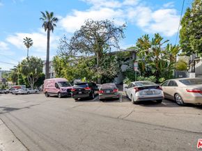 1145 Larrabee Street 19, West Hollywood CA 90069