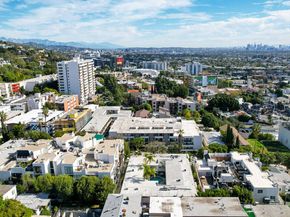 1145 Larrabee Street 19, West Hollywood CA 90069