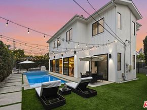 1000 Indiana Court, Venice CA 90291