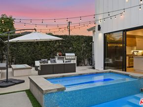 1000 Indiana Court, Venice CA 90291