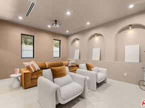 11746 La Maida Street, Valley Village CA 91607