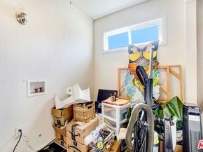 2627 S Cloverdale Avenue, Los Angeles CA 90016