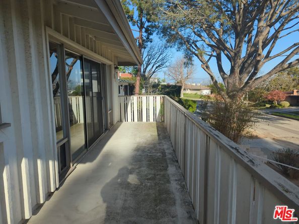 8217 Billowvista Drive, Playa Del Rey CA 90293