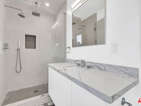 5317 Valley Ridge Avenue, Los Angeles CA 90043