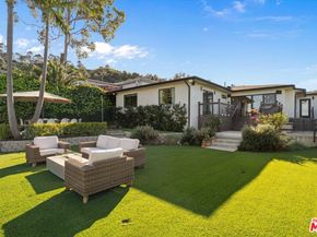 3840 Carmona Avenue, Los Angeles CA 90008