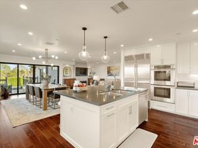 3840 Carmona Avenue, Los Angeles CA 90008