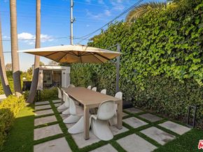 3840 Carmona Avenue, Los Angeles CA 90008