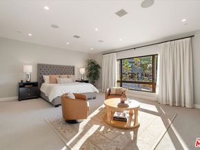 3840 Carmona Avenue, Los Angeles CA 90008