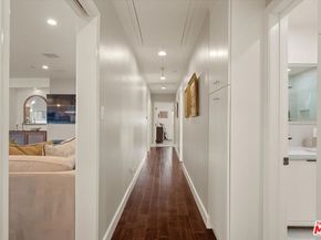 3840 Carmona Avenue, Los Angeles CA 90008