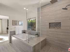 3840 Carmona Avenue, Los Angeles CA 90008