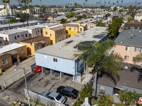 921 W 82nd Street, Los Angeles CA 90044