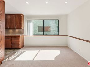 11643 Chandler Boulevard 111, Valley Village CA 91601