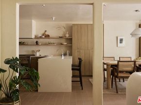 4781 Round Top Drive, Los Angeles CA 90065