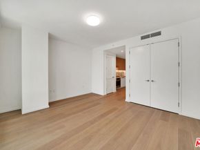 877 Francisco Street 1523, Los Angeles CA 90017