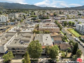 5712 Camellia Avenue, North Hollywood CA 91601