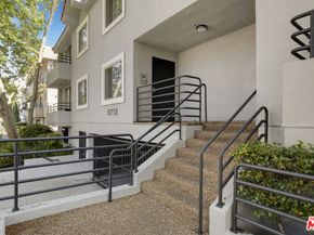 5712 Camellia Avenue, North Hollywood CA 91601