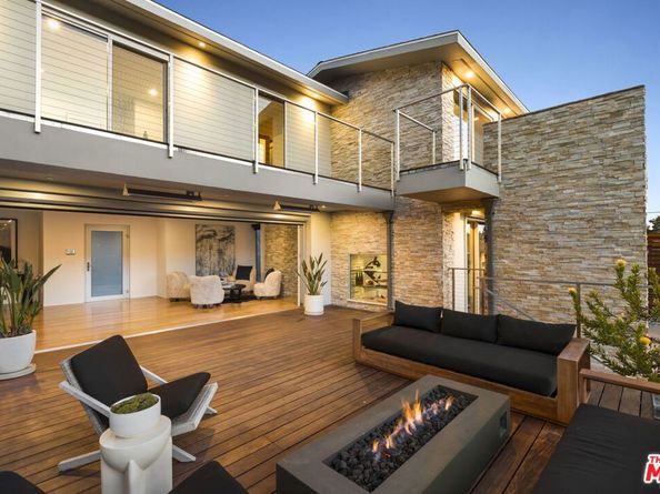 2229 Castilian Drive, Los Angeles CA 90068