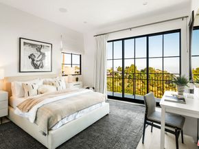 10932 Savona Road, Los Angeles CA 90077