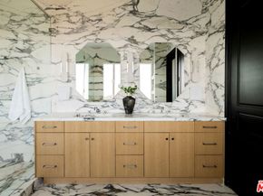 10932 Savona Road, Los Angeles CA 90077