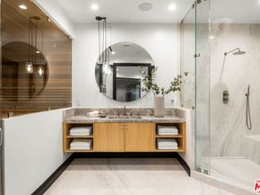 10932 Savona Road, Los Angeles CA 90077