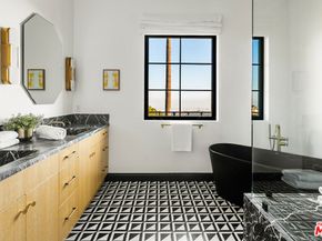 10932 Savona Road, Los Angeles CA 90077