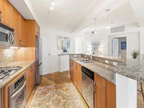 5440 La Jolla E106, La Jolla CA 92037