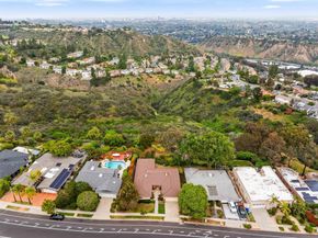 5877 Soledad Mountain Road, La Jolla CA 92037