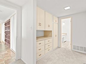 5877 Soledad Mountain Road, La Jolla CA 92037