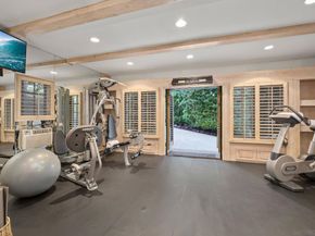 6388 La Jolla Scenic Dr S, La Jolla CA 92037