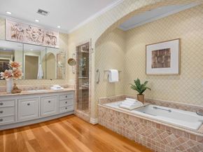 6388 La Jolla Scenic Dr S, La Jolla CA 92037