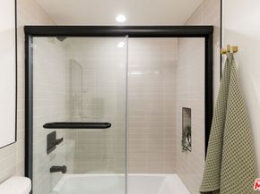 1233 1/2 N June Street, Los Angeles CA 90028