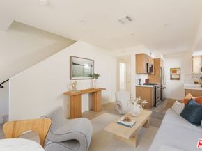 1233 1/2 N June Street, Los Angeles CA 90028