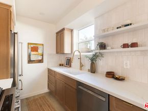 1233 1/2 N June Street, Los Angeles CA 90028